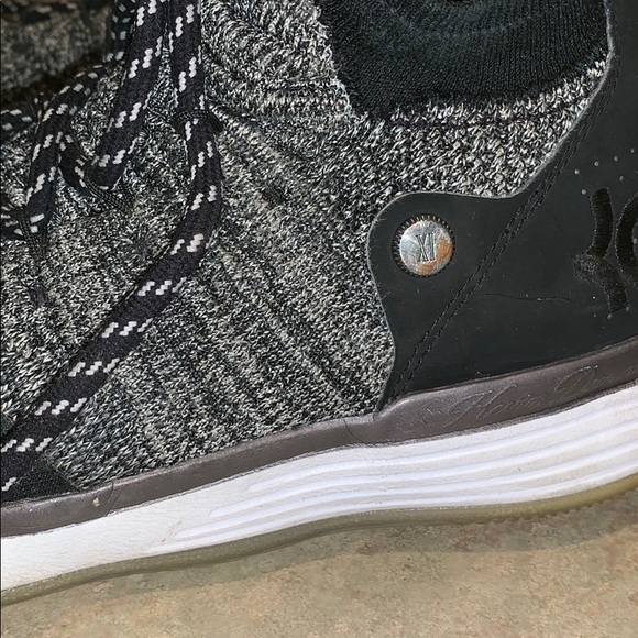 kd 11 - Picture 4 of 6